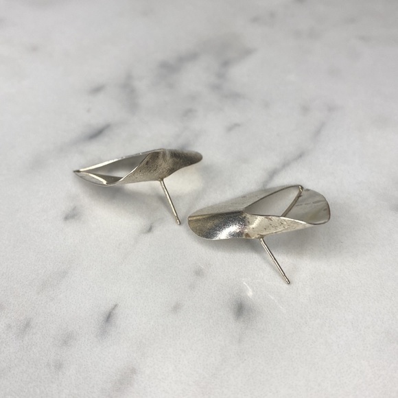 Vintage Sterling silver heart earrings - Picture 3 of 3